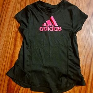 A little girls shirt